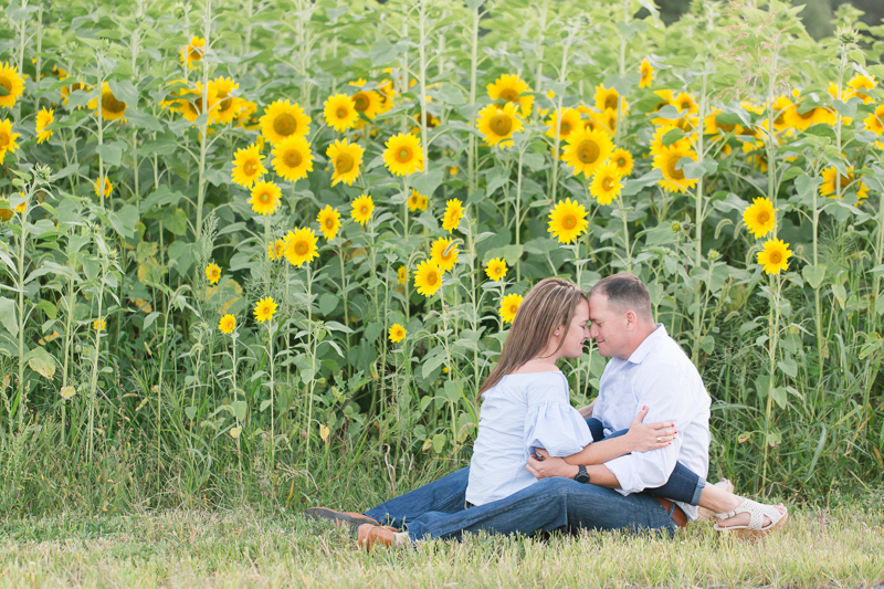 sewell’s farm sunflower field family session | ©Expressions by Jamie | www.expressionsbyjamie.com